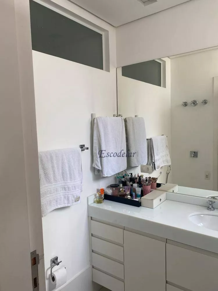 Apartamento à venda com 3 quartos, 211m² - Foto 16