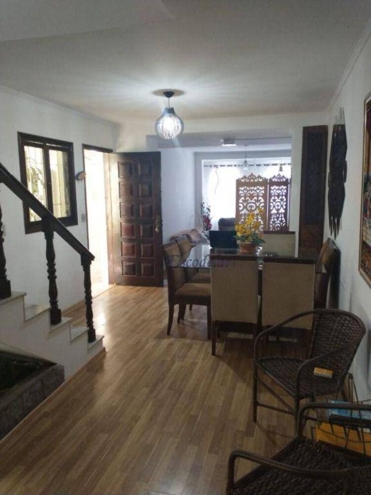 Sobrado, 3 quartos, 210 m² - Foto 2