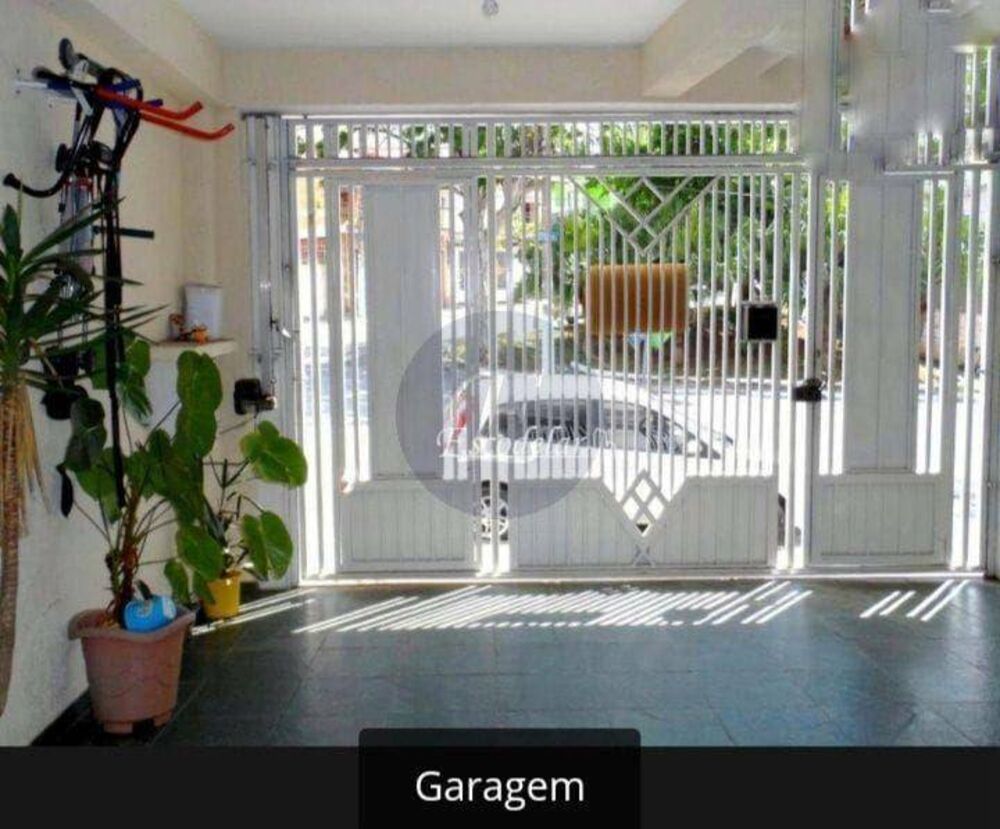 Casa à venda com 3 quartos, 152m² - Foto 1