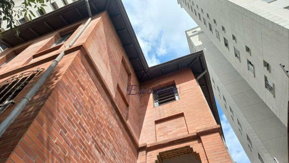 Casa, 4 quartos, 240 m² - Foto 2