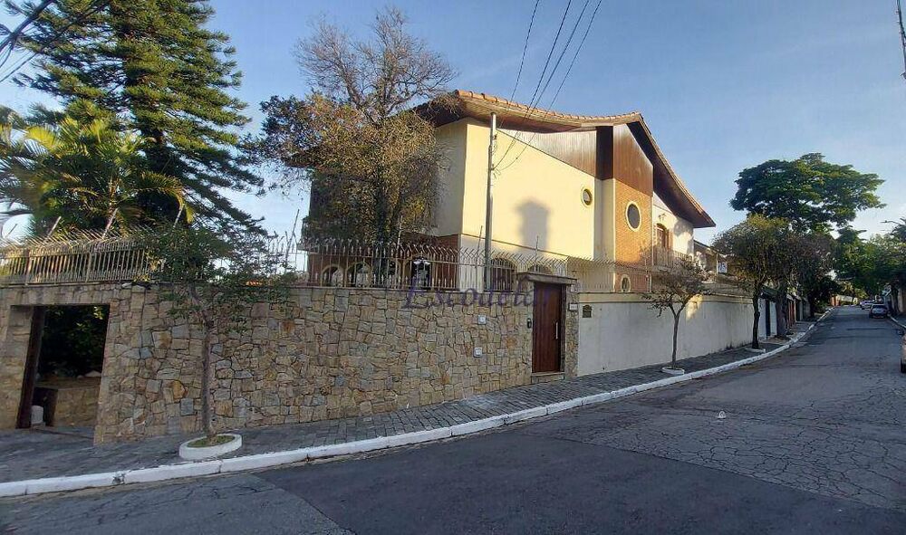 Casa, 4 quartos, 356 m² - Foto 1