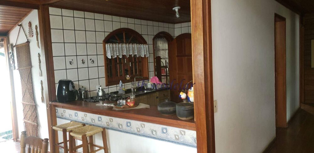 Casa, 3 quartos, 260 m² - Foto 1