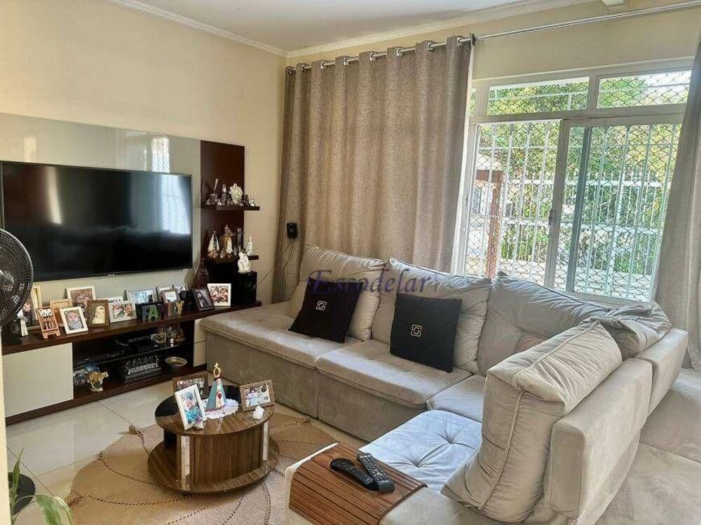 Casa, 3 quartos, 212 m² - Foto 1