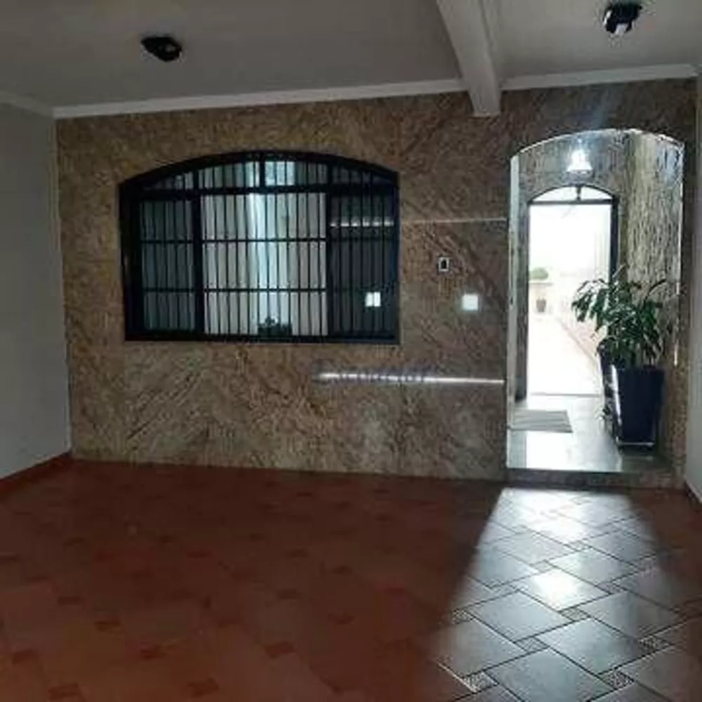 Casa à venda com 3 quartos, 150m² - Foto 2