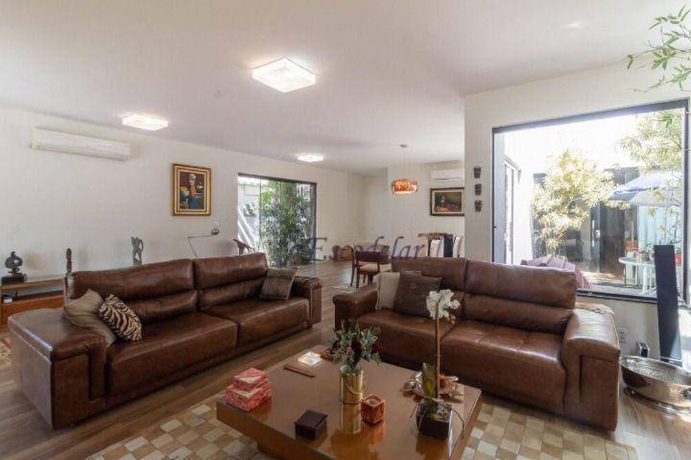 Casa, 3 quartos, 220 m² - Foto 2