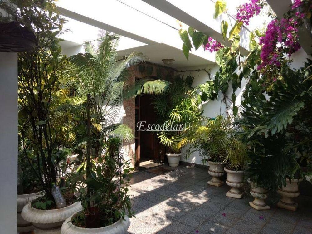 Casa, 6 quartos, 237 m² - Foto 4
