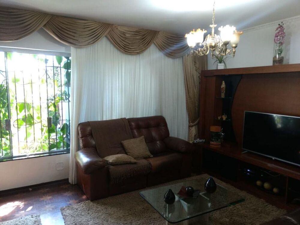 Casa, 6 quartos, 237 m² - Foto 3