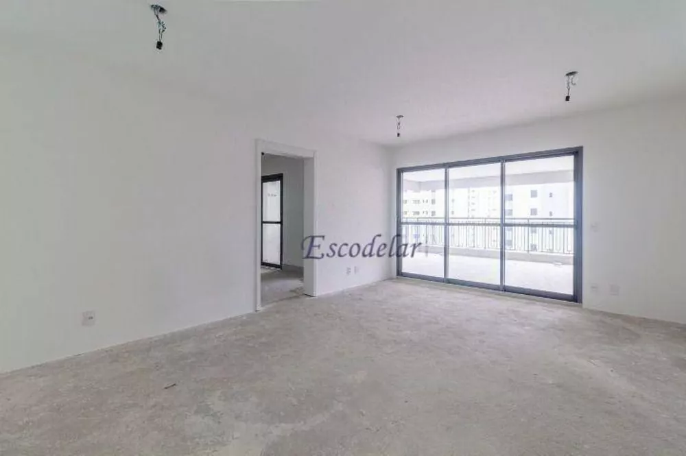 Apartamento à venda com 3 quartos, 147m² - Foto 2