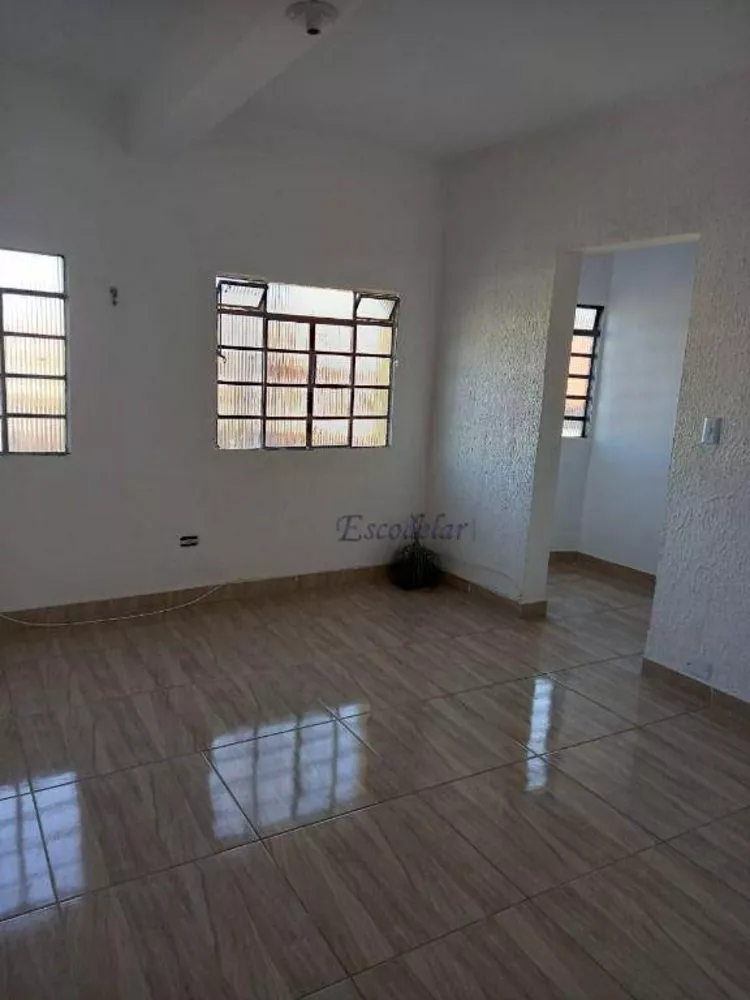 Sobrado à venda com 2 quartos, 195m² - Foto 1