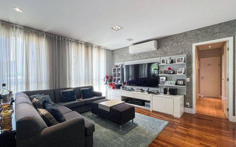 Apartamento, 4 quartos, 232 m² - Foto 1