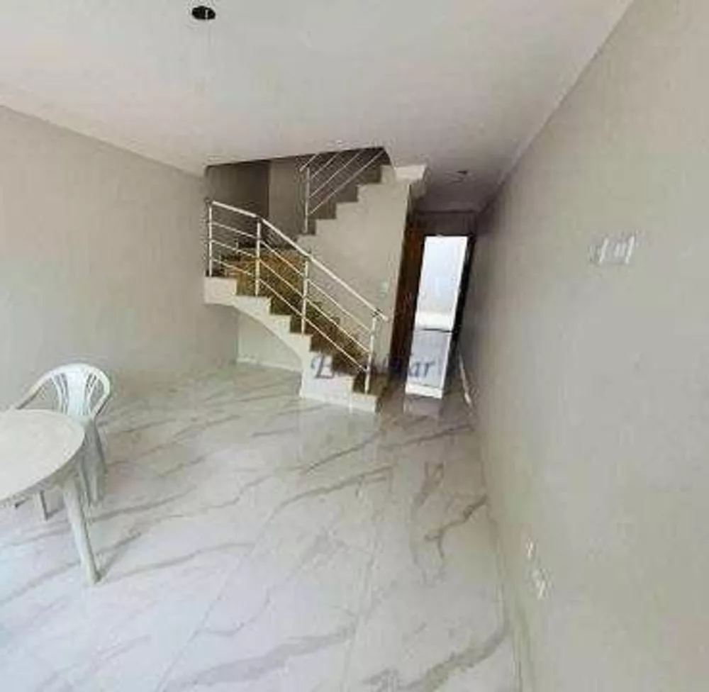 Sobrado à venda com 2 quartos, 85m² - Foto 4