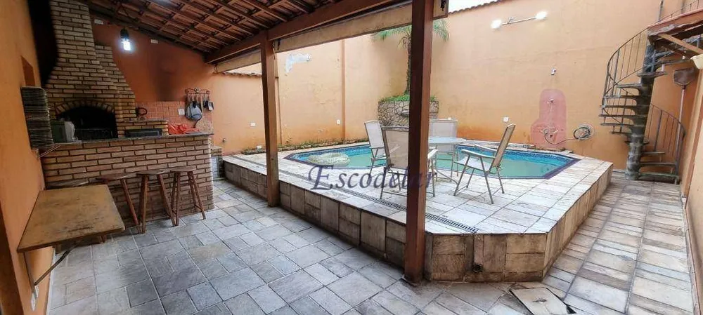 Sobrado, 3 quartos, 240 m² - Foto 2