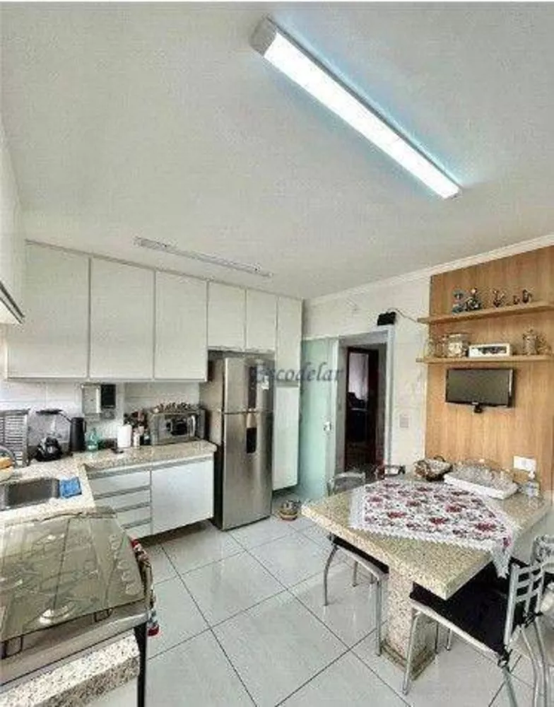 Apartamento à venda com 4 quartos, 220m² - Foto 9