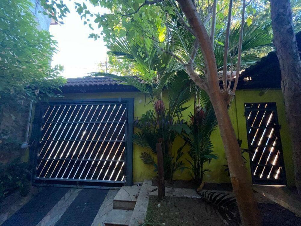 Sobrado, 8 quartos, 320 m² - Foto 4