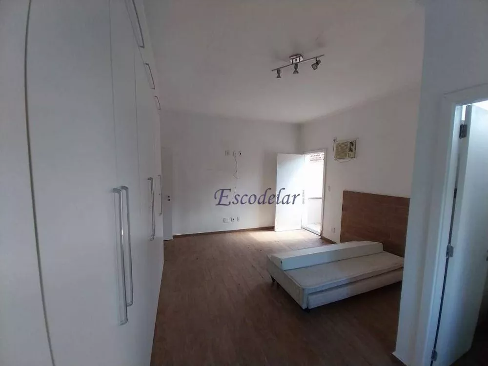 Sobrado à venda com 5 quartos, 200m² - Foto 11