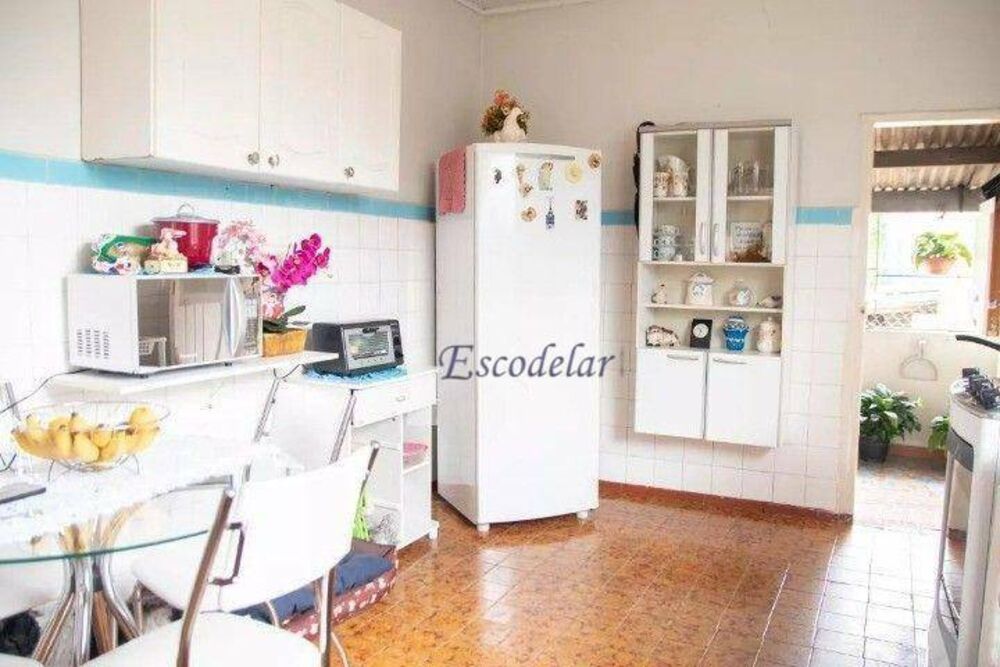 Casa à venda com 7 quartos, 246m² - Foto 13