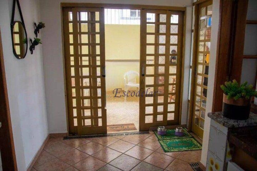 Casa à venda com 7 quartos, 246m² - Foto 16