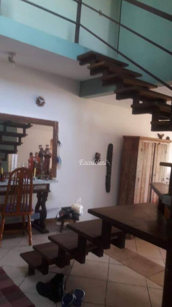 Sobrado, 3 quartos, 256 m² - Foto 1