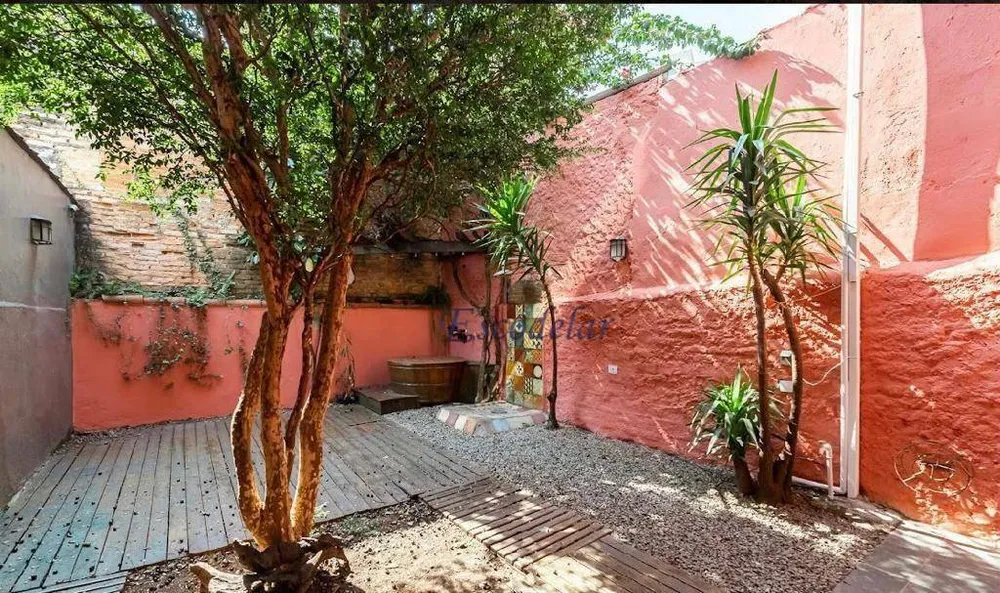 Sobrado, 2 quartos, 240 m² - Foto 8