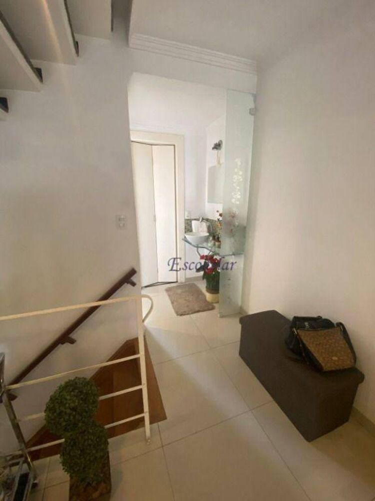 Sobrado à venda com 3 quartos, 160m² - Foto 4