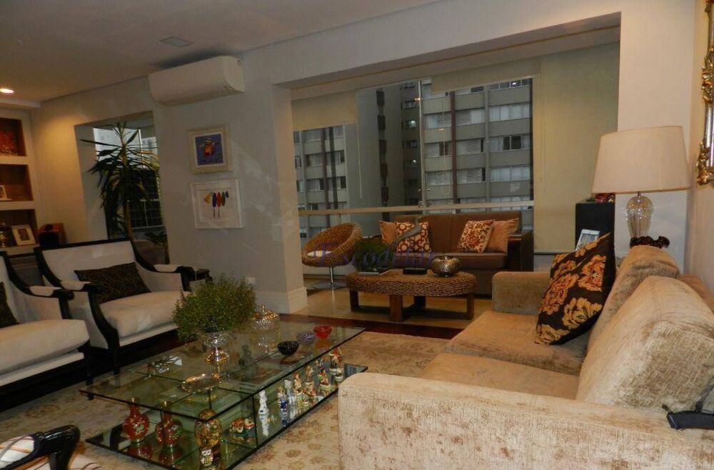 Apartamento à venda e aluguel com 4 quartos, 209m² - Foto 1