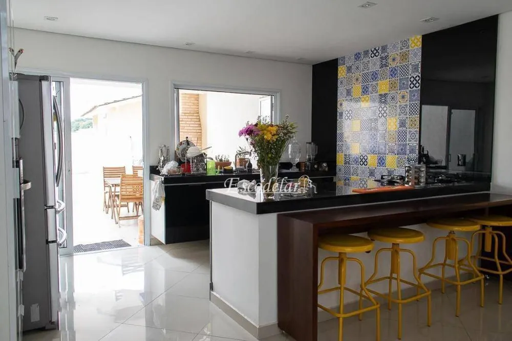 Sobrado, 3 quartos, 417 m² - Foto 1