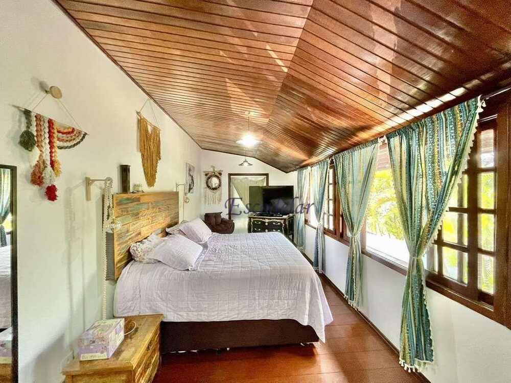 Casa de Condomínio à venda com 3 quartos, 280m² - Foto 32