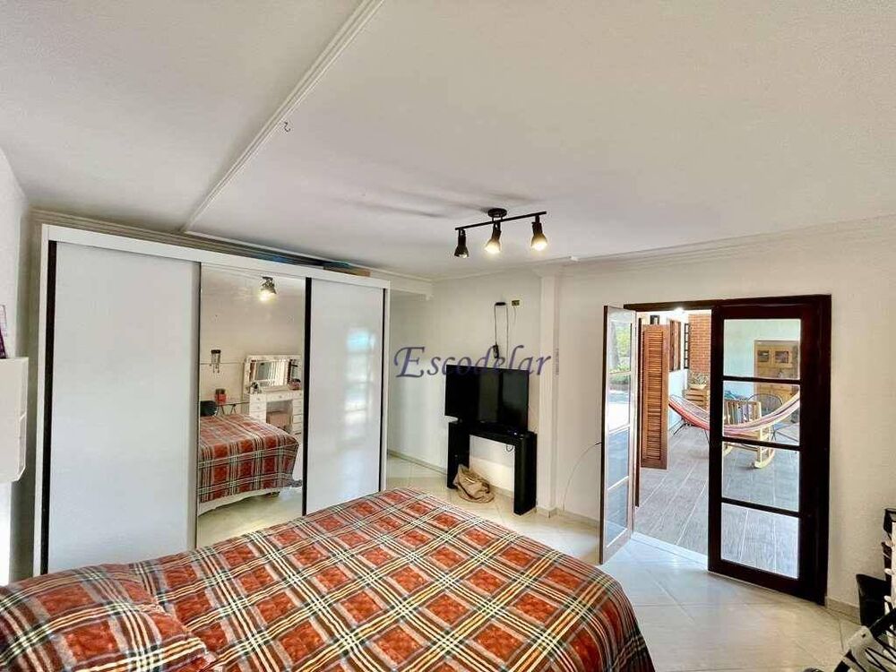 Casa de Condomínio à venda com 3 quartos, 280m² - Foto 28