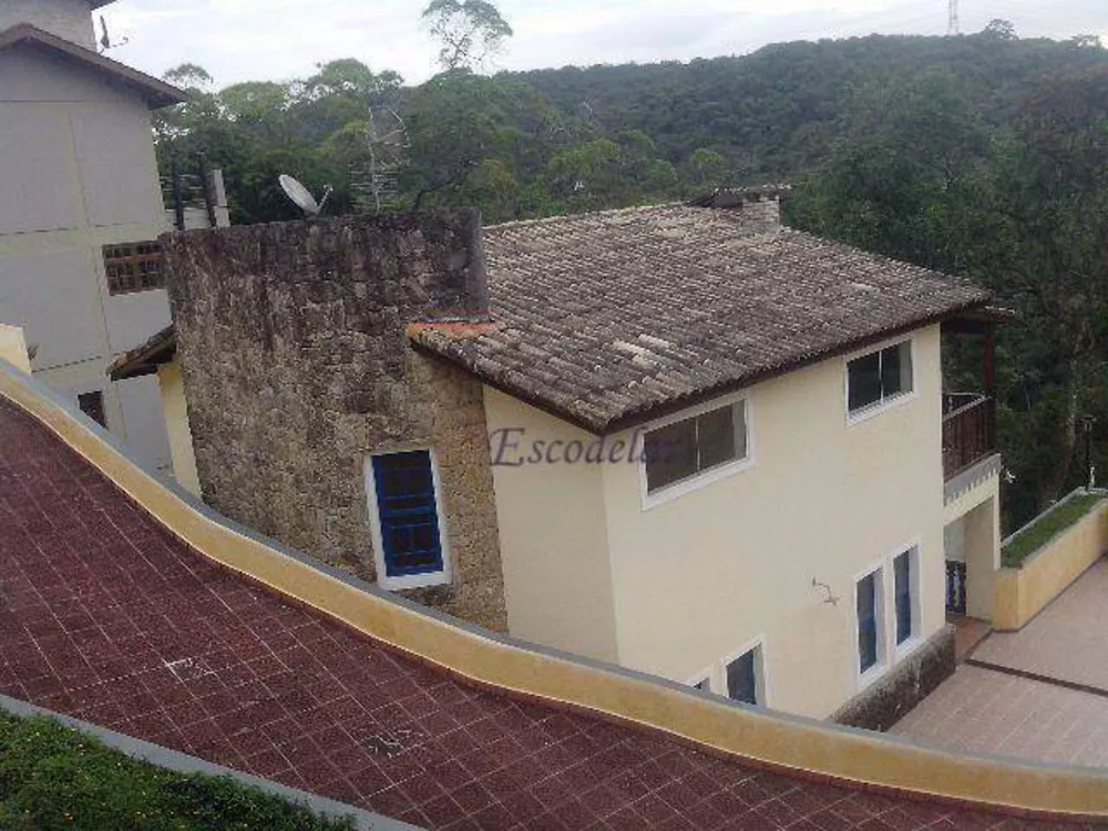 Casa de Condomínio à venda com 3 quartos, 250m² - Foto 3