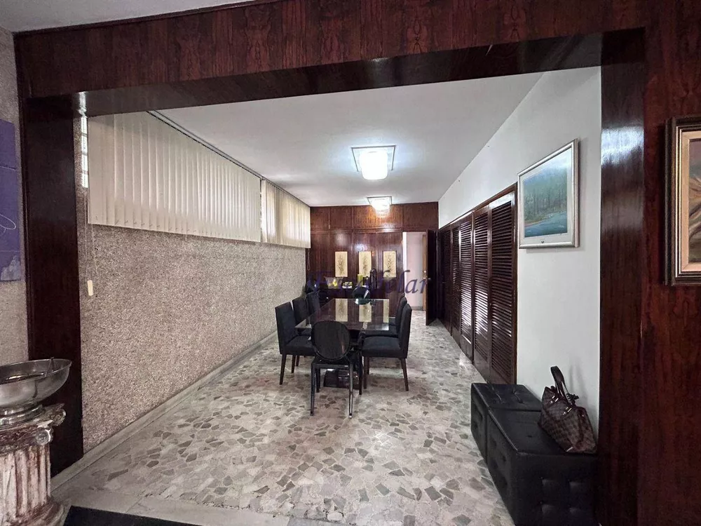 Casa à venda com 4 quartos, 350m² - Foto 2