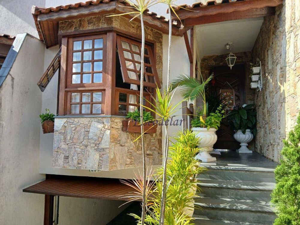 Sobrado, 3 quartos, 212 m² - Foto 2
