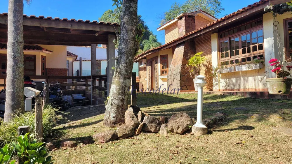 Casa, 3 quartos, 256 m² - Foto 1