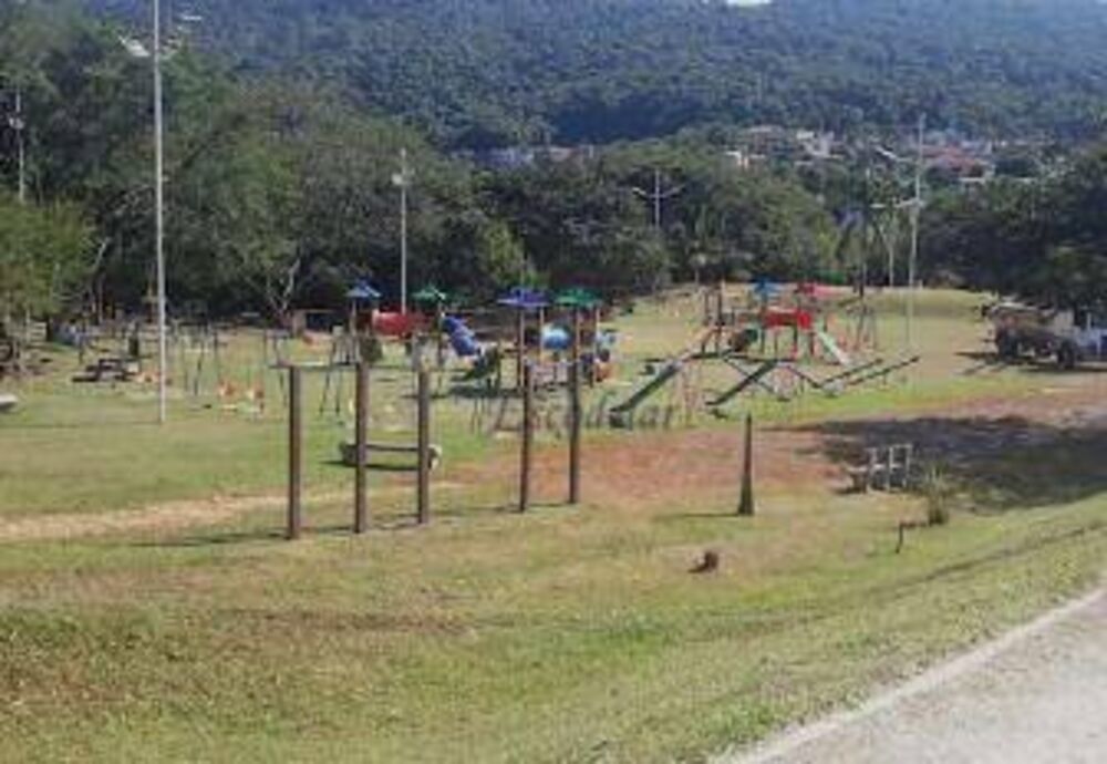 Chácara para alugar com 10 quartos, 1200m² - Foto 13