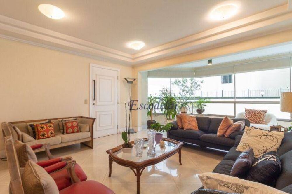 Apartamento, 3 quartos, 190 m² - Foto 2