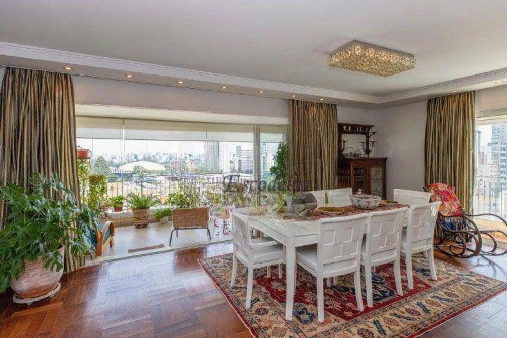 Apartamento, 3 quartos, 276 m² - Foto 2