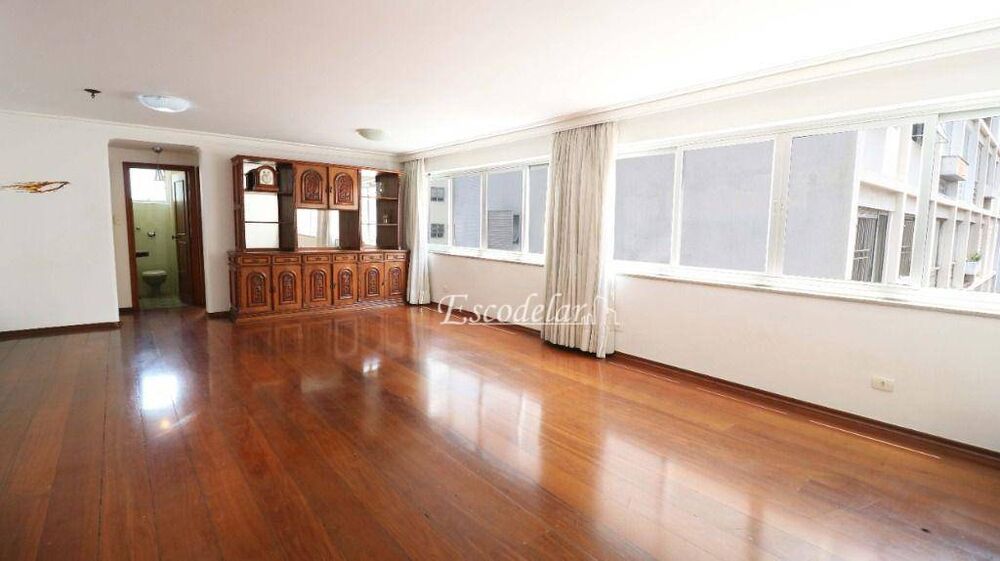 Apartamento, 3 quartos, 210 m² - Foto 1