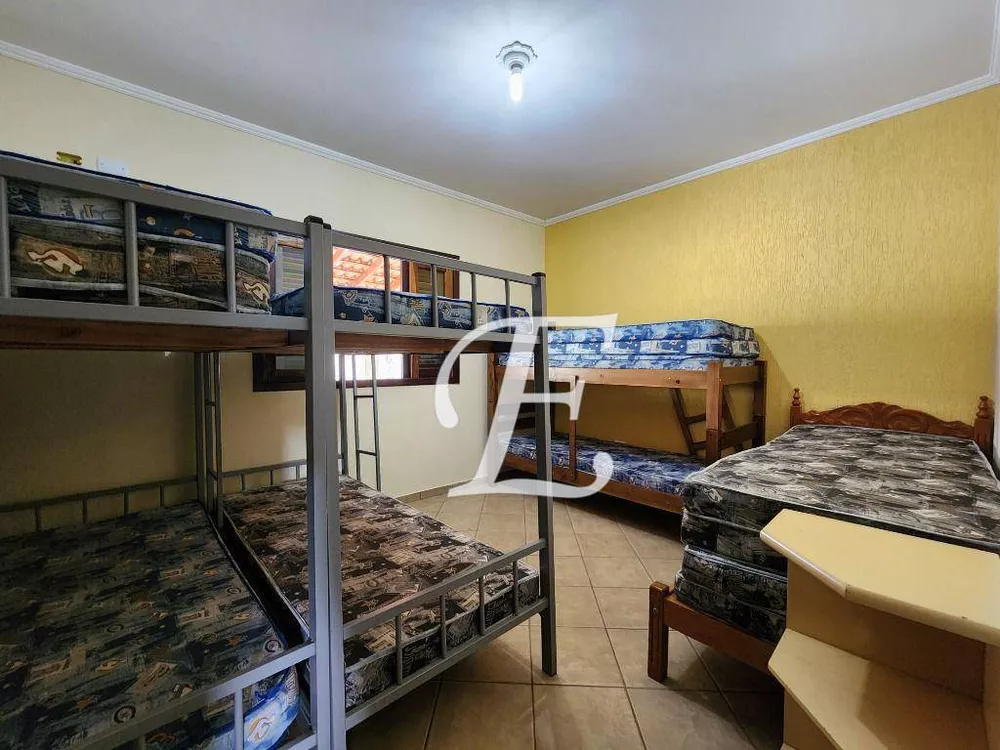 Chácara, 3 quartos, 914 m² - Foto 7