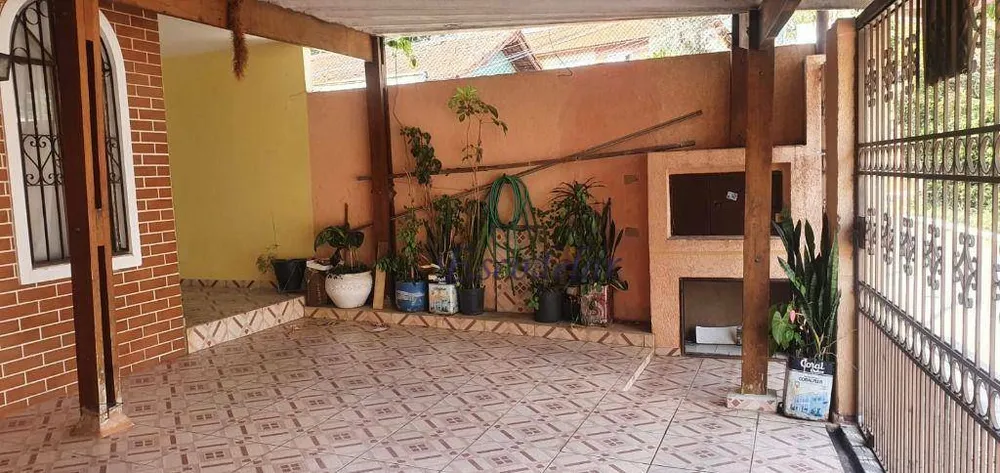Sobrado, 3 quartos, 180 m² - Foto 2