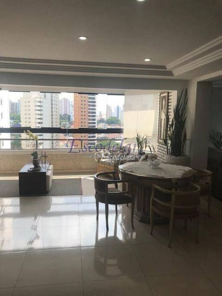 Apartamento, 4 quartos, 218 m² - Foto 1