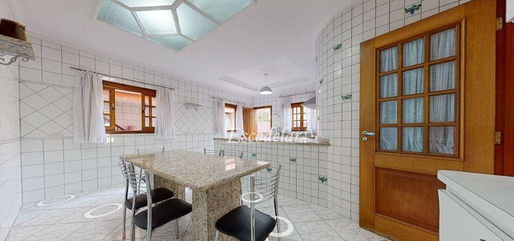 Sobrado, 3 quartos, 296 m² - Foto 13