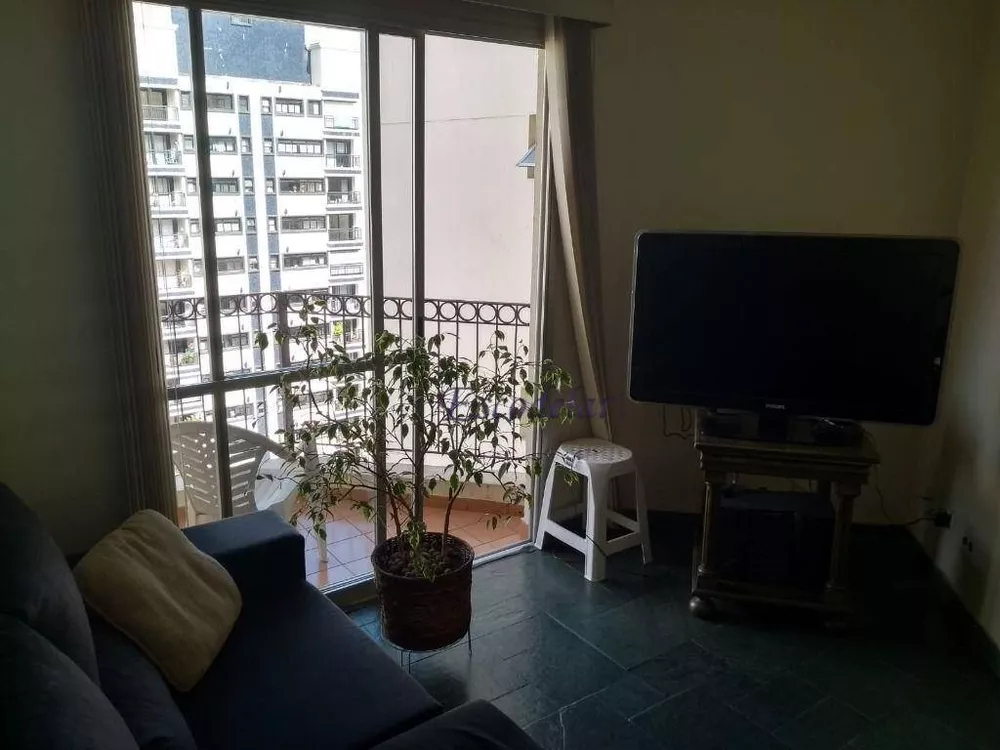 Apartamento à venda com 3 quartos, 70m² - Foto 3