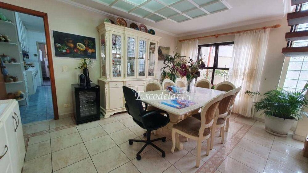 Sobrado, 3 quartos, 245 m² - Foto 8