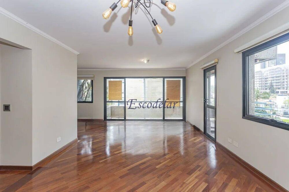 Apartamento, 3 quartos, 136 m² - Foto 1