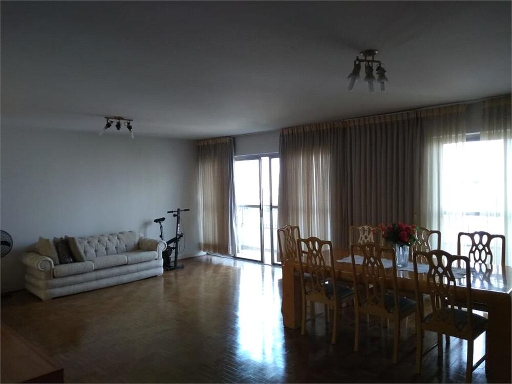 Apartamento, 3 quartos, 202 m² - Foto 1