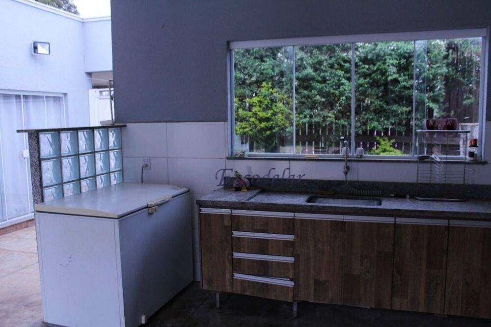 Casa, 3 quartos, 212 m² - Foto 23