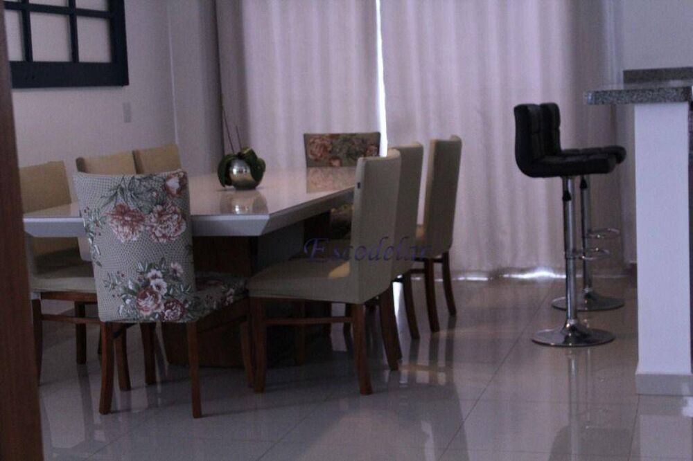 Casa, 3 quartos, 212 m² - Foto 7