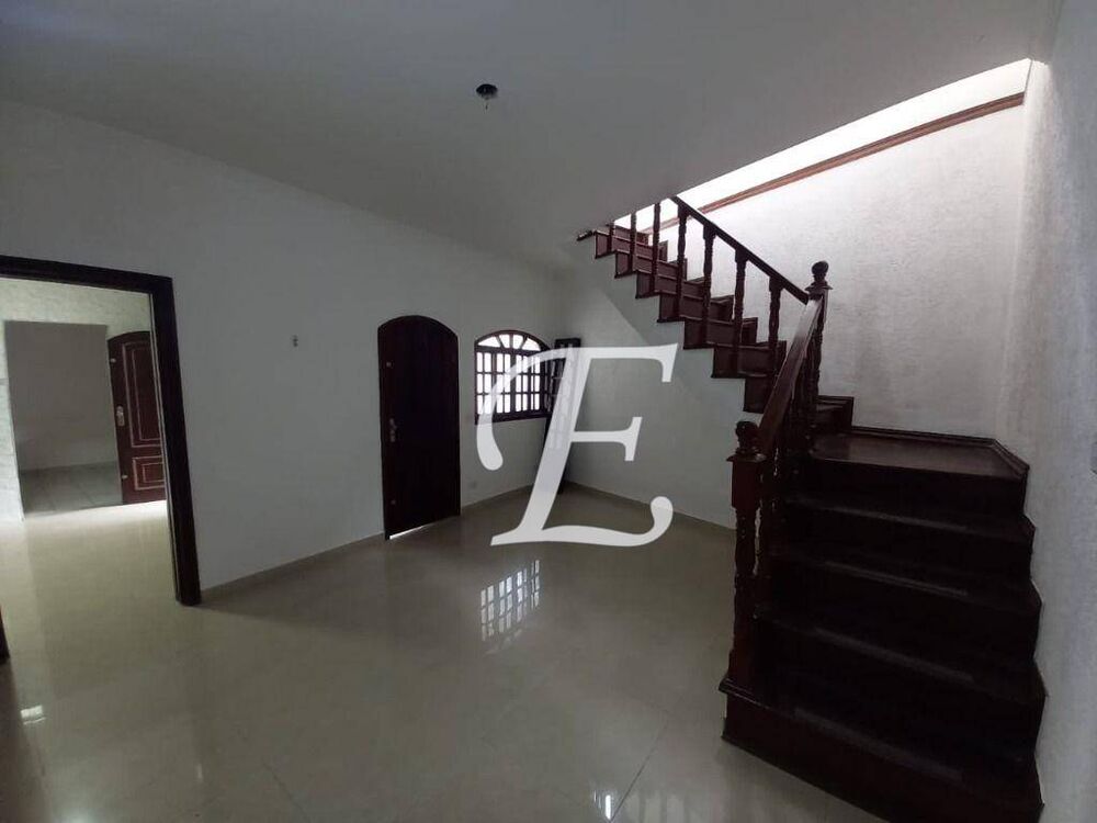 Sobrado, 4 quartos, 194 m² - Foto 1