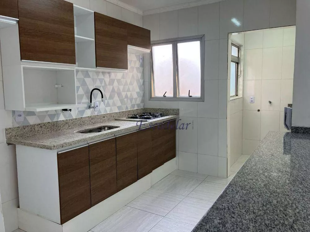 Apartamento à venda com 3 quartos, 75m² - Foto 4