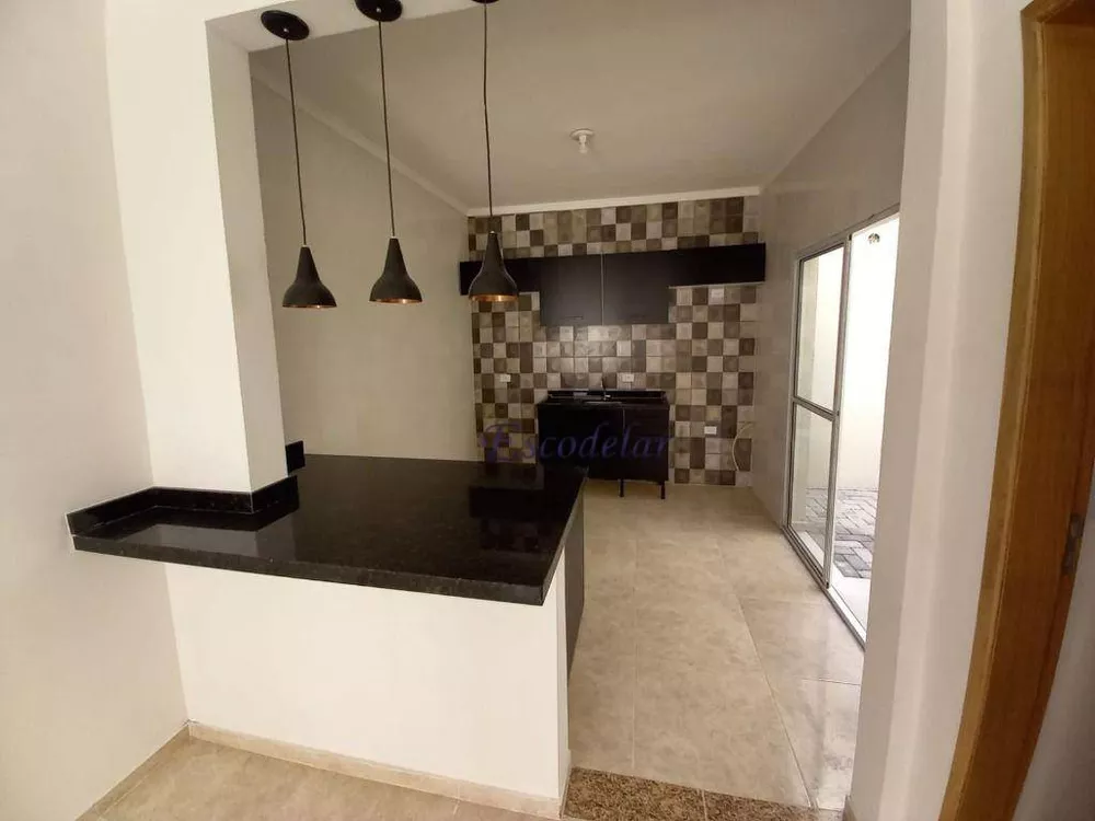 Casa para alugar com 3 quartos, 70m² - Foto 3