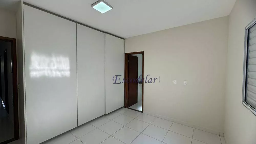 Casa à venda com 3 quartos, 80m² - Foto 12